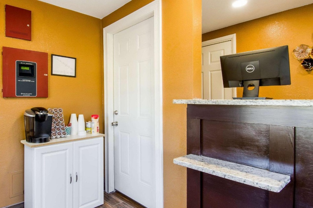 Rodeway Inn Middleboro-Plymouth Main image